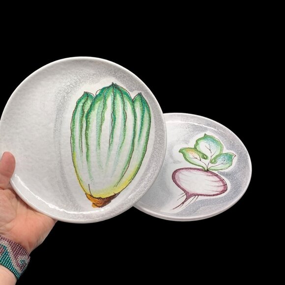 Vtg MCM FRATELLI FANCIULLACCI ITALY Vegetable Plates 8" Radish Lettuce Textured - Picture 7 of 10
